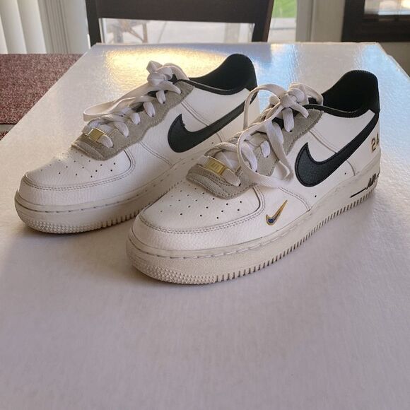 Nike Shoes - NIKE Air Force 1 Low Ken Griffey Jr. and Sr. Size 7 Y and about 8.5 Women’s